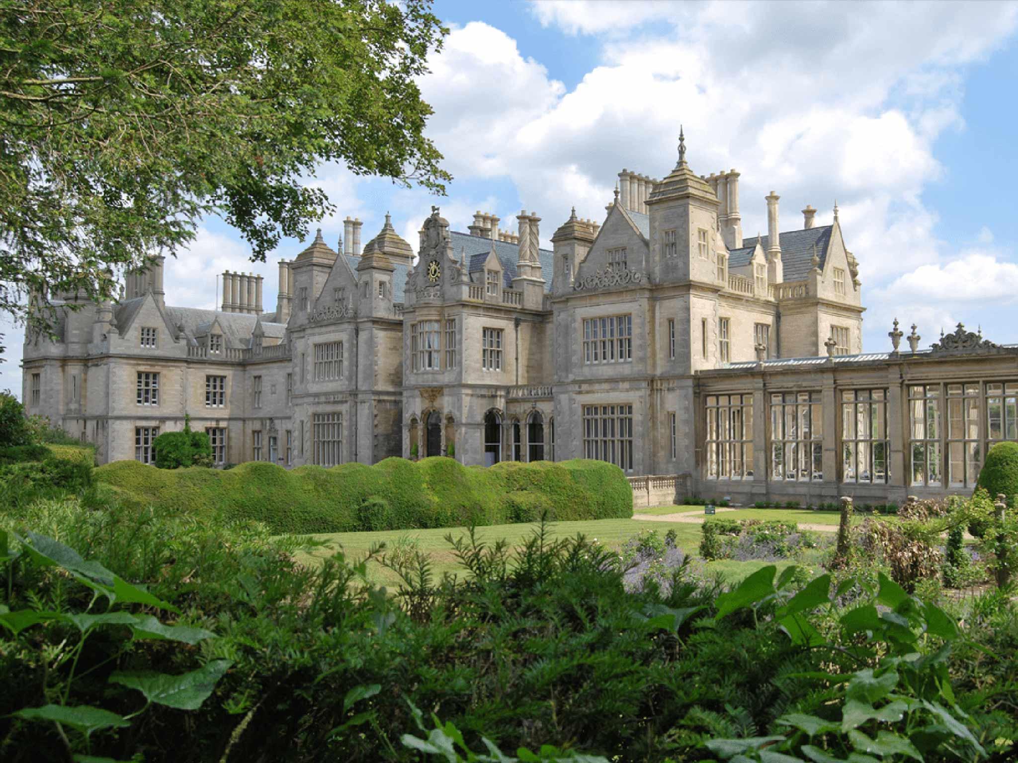 Stoke Rochford Hall Грантъм Екстериор снимка