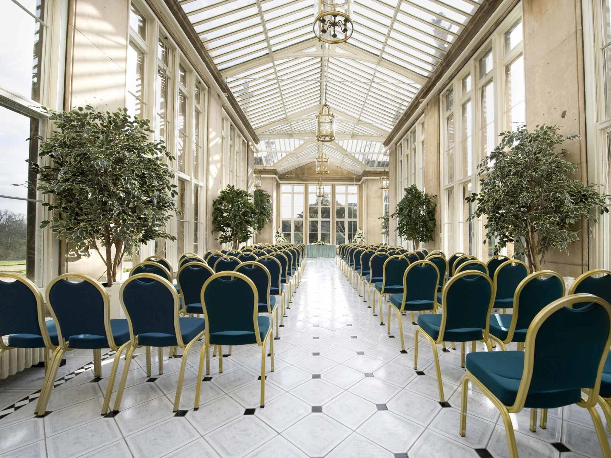 Stoke Rochford Hall Грантъм Екстериор снимка